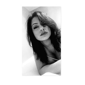 Meet your Posher, Noelle